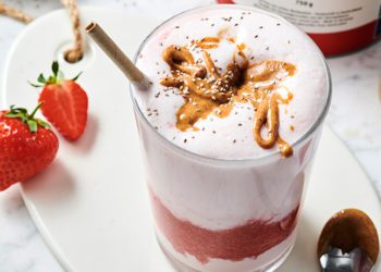 Strawberry banana smoothie A delicious strawberry banana shake recipe